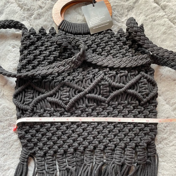 Tassel Bag - Picture 5 of 7